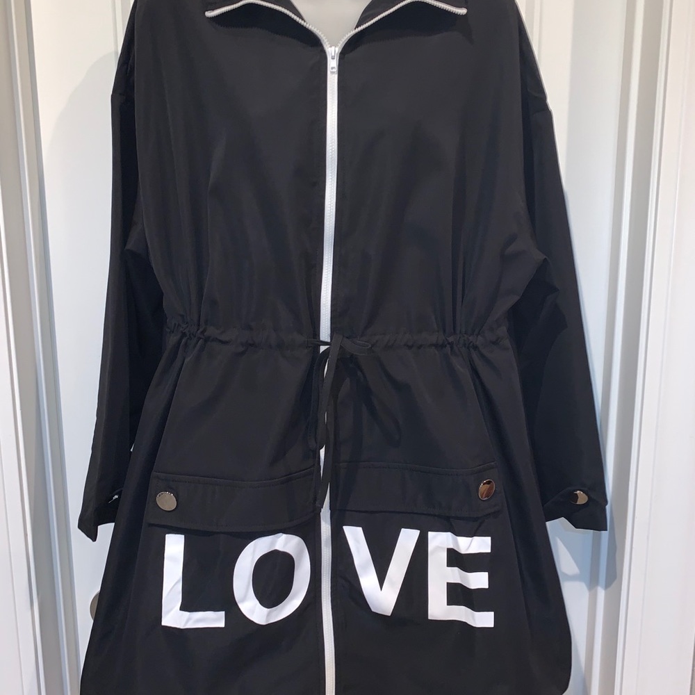 Black Zip Up Jacket That says LOVE - Picture 8 of 12